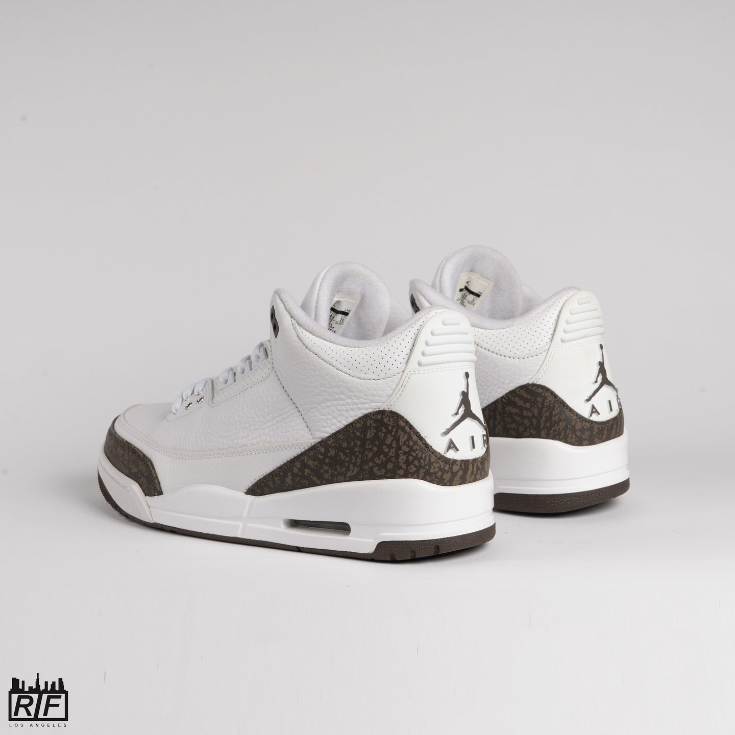 Kicksperience Teases Sneakerheads With Yeezy & Air Jordan Giveaways