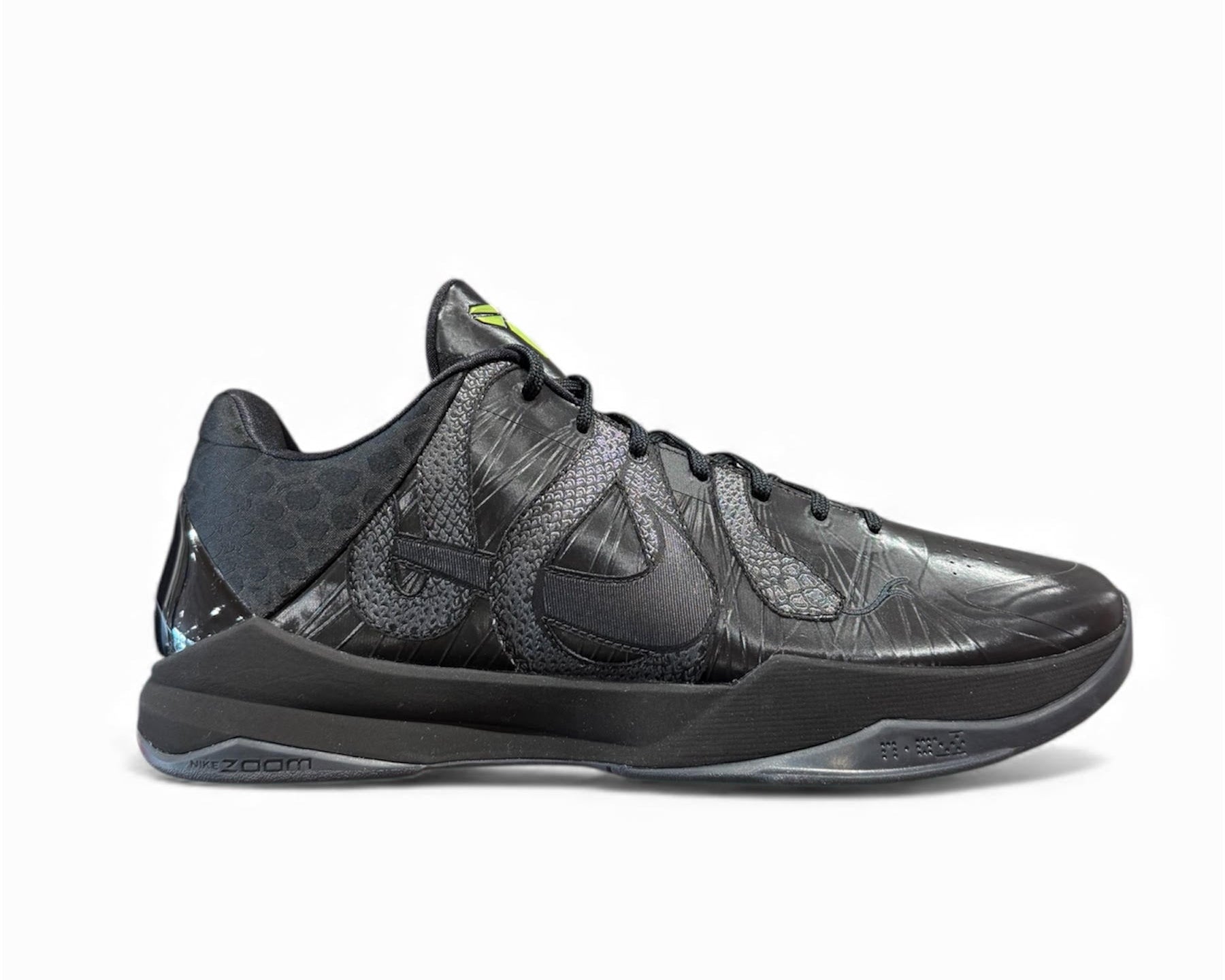 ガ*リ様 Nike ブラック バスケットボールシューズ Kobe Mamba R Nike Kobe 5 Year of The Mamba Triple Black – RIF LA