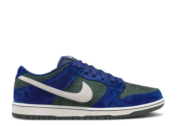 Nike SB nike dunk low casual ideas fashion shoes images (WORN)