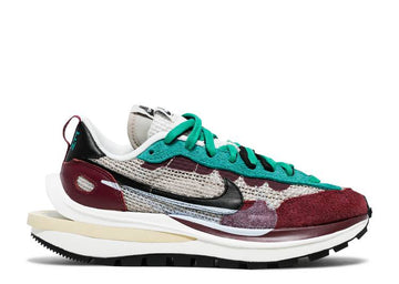 Nike Vaporwaffle sacai Villain Red Neptune Green (WORN)